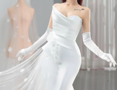 Váy cưới đuôi cá cúp ngực